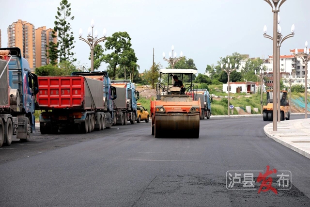 通车倒计时!泸泉路延伸段市政道路项目即将完工(图3) 路3.jpg