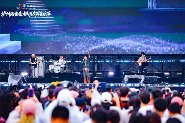 左4.jpg