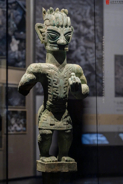 央视关注丨泸州亮相的三星堆“青铜猛男”，究竟是谁？