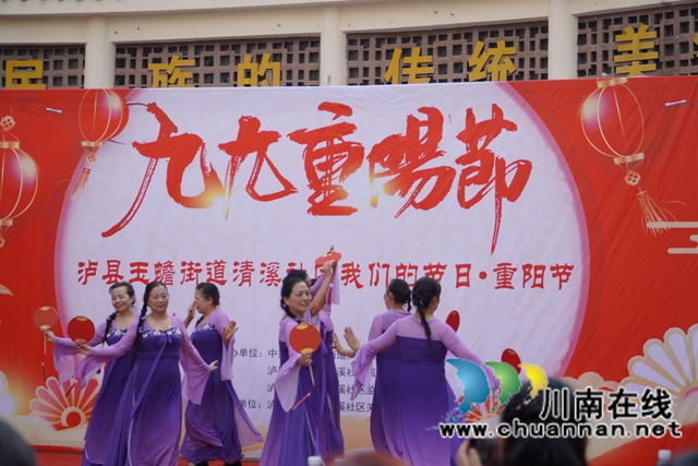 文艺节目（刘孝春摄）.jpg