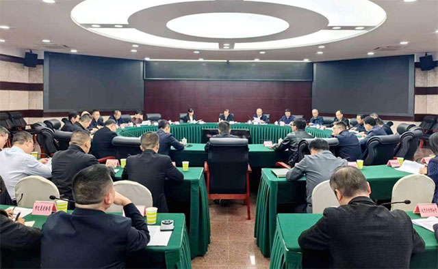 泸州召开推动服务业持续回升向好专题会议