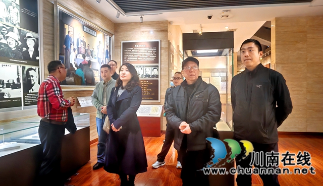 追寻合作初心，凝聚奋进力量｜民建泸州市属三支部赴重庆开展学习交流