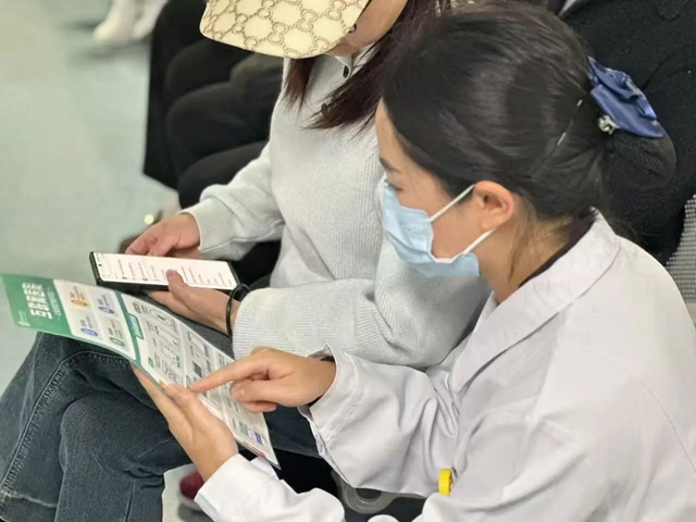 葛姐姐、彭姐姐，你们俩好样的！