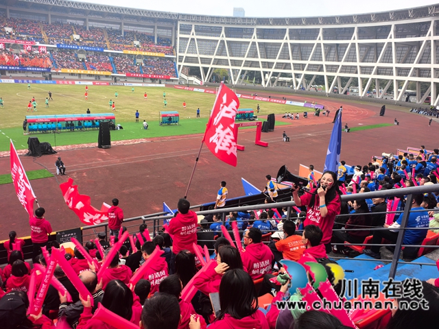 见证——观“川超”泸州VS宜宾“生死战”有感(图1) 球1.jpg