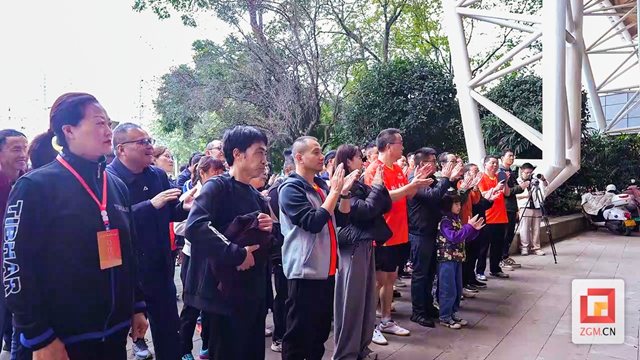 乒2.jpg