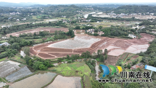 牛滩镇王坝村高标准农田建设.jpg