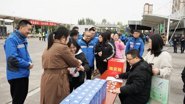 【热力练兵 畅享公交】六大展台齐发力 解锁消费新体验