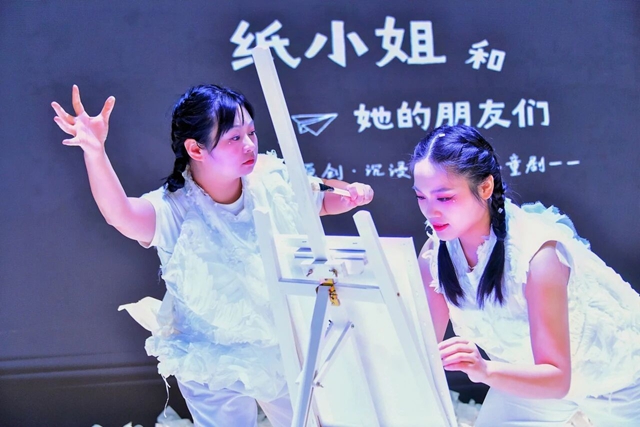 泸州家长疯抢！8个月宝宝都看入迷了！