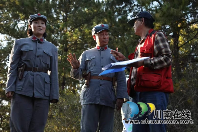 血梅燃赤梦 泸水映初心——评执着的导演张进军(图4) 4.jpg