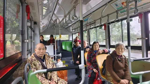 公交2.jpg