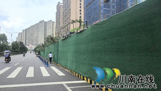 龙马潭区综合行政执法局:优化城市空间 保障市民出行安全(图3) 图片3.jpg