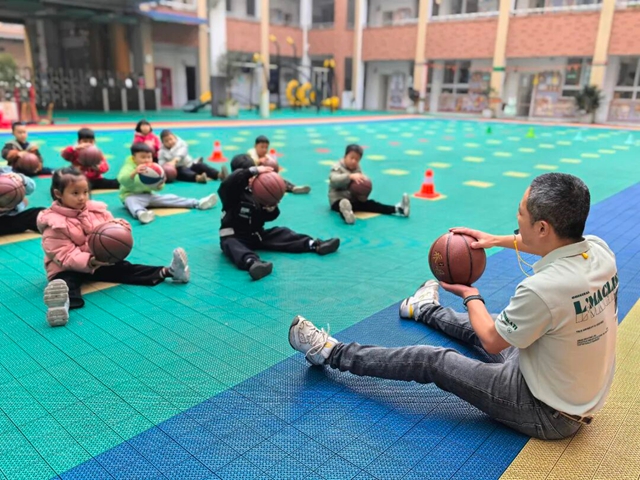 专业“刷新”！看一所乡镇幼儿园的转岗教师培育记