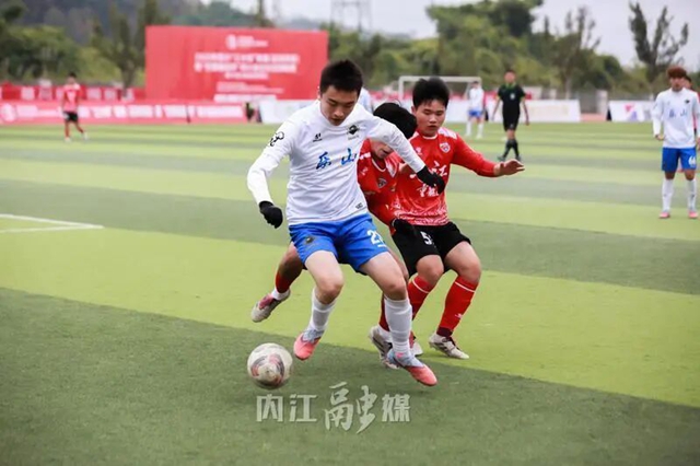 位列川南赛区第三名!内江重龍酒队晋级(图5) 足球5.jpg