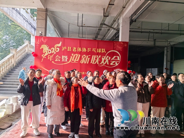 大合唱（曾佐然摄）.jpg