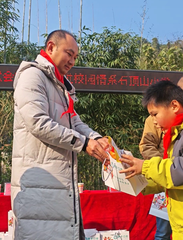 关4.jpg