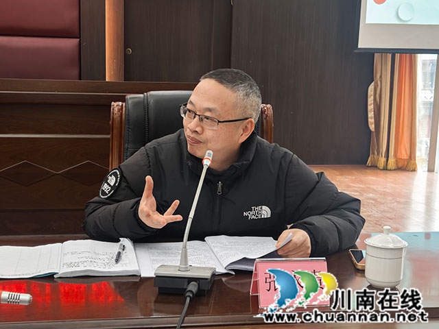 主持人张永贵.jpg