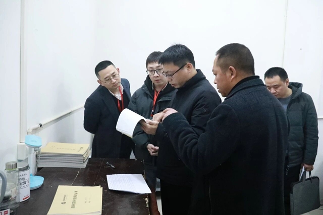 施2.jpg