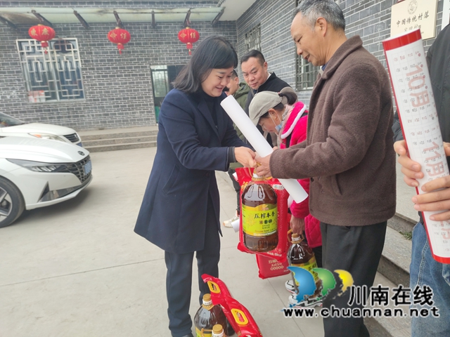 泸县：组织“情系农民工·暖冬送祝福”走访慰问活动