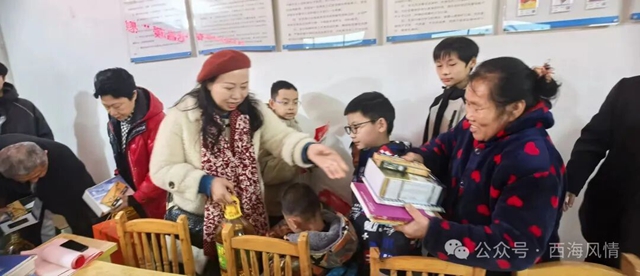 书香暖童心,关怀励学子——西海读书会爱心小分队赴将军湖村公益行(图6) 村6.jpg