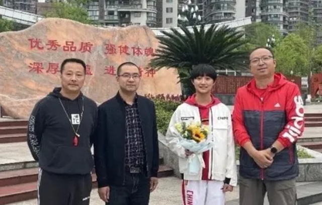 米兰冬奥会首秀!宜宾小将曾坪创历史最佳战绩(图4) 平4.jpg