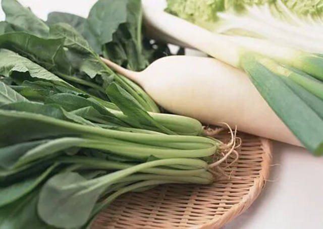 今天起，萝卜、菠菜吃起来