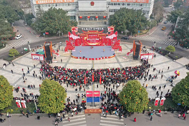 金蟾送福小戏台+农民演艺大舞台！正月初五泸县有好戏