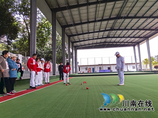 门球比赛（曾佐然摄）.jpg