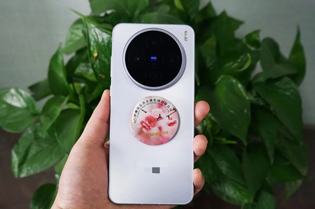 【公交出行新选择】泸州：可以贴在手机上的公交卡上新啦！
