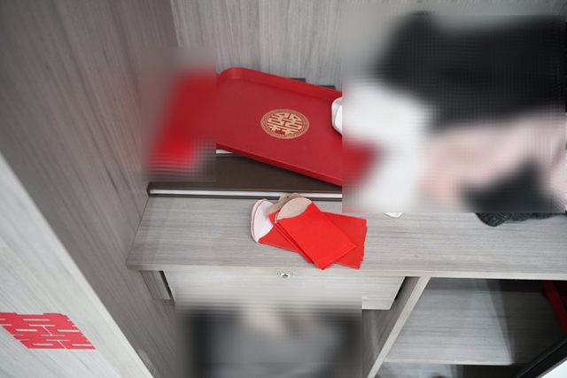 嫌疑人翻进二楼婚房……警犬破案！