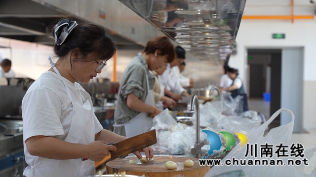 处理食材1.jpg