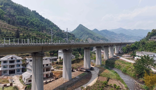 铁路1.jpg