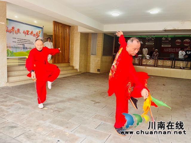 太极剑表演.jpg
