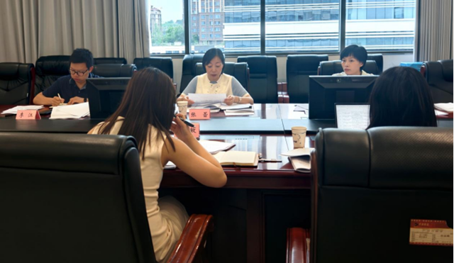 《泸州市优化营商环境条例》立法预调研工作座谈会召开