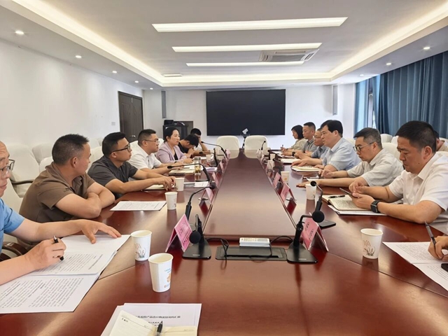 ​泸州市口岸物流办党组书记李智带队调研合江县农特产品出口物流保障工作
