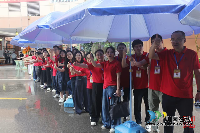 纳溪：民警爱心接力 骨折考生从容赴考