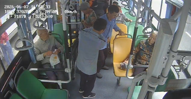 暖心公交 温情相伴｜泸州公交点滴善举暖人心