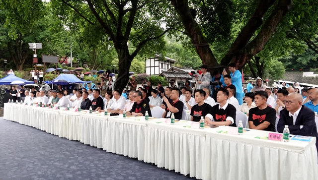 《四渡》主创齐聚古蔺太平,共话四渡赤水红色光影(图4) 4.jpg