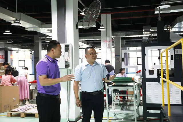 党建“链”动产业兴——泸州高新区以“红色引擎”驱动高质量发展纪实(图2) 2.jpg
