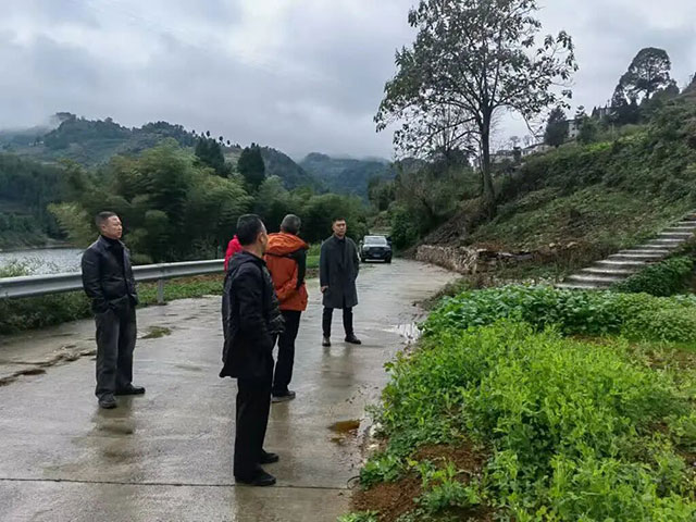万韬:那张“请愿书”上村民们歪歪扭扭的指印,在我心中比任何勋章都重(图4) 4.jpg
