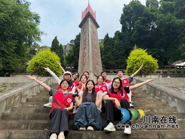 赓续赤水红色薪火|西南医科大学基础医学院“红医青年”三下乡踏寻古镇初心(图1) 1.jpg