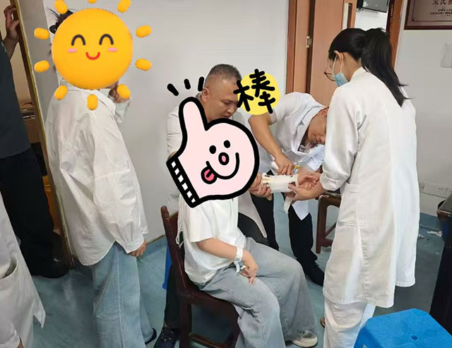 多名小孩手臂被da弯,结果……(图4) 4.jpg