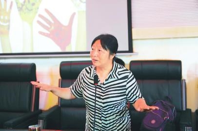 四川成立关心下一代基金会22家 为青少年提供贫困救济