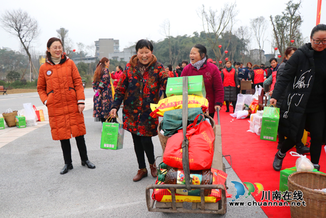 今年过年“鼠＂我最温暖！龙马潭区石樑社区送温暖一个都不少(图5)