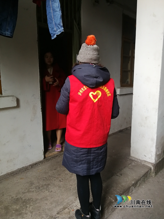 龙马潭区红星街道玉带桥社区党委书记黄林：我们的暖心书记
