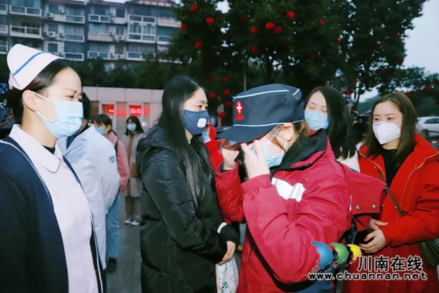 【西南医大中医院•有奖征集】记录感动，赢取现金大奖！