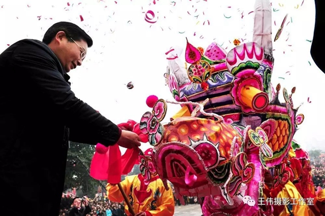 二月二，龙抬头！||王伟乡愁摄影作品《龙在民间》赏析(图4)