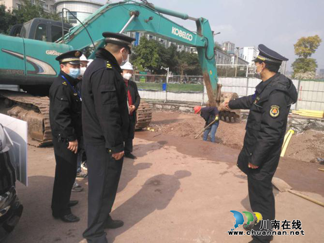 龙马潭区综合行政执法局:你复工我服务 防疫发展“两不误”