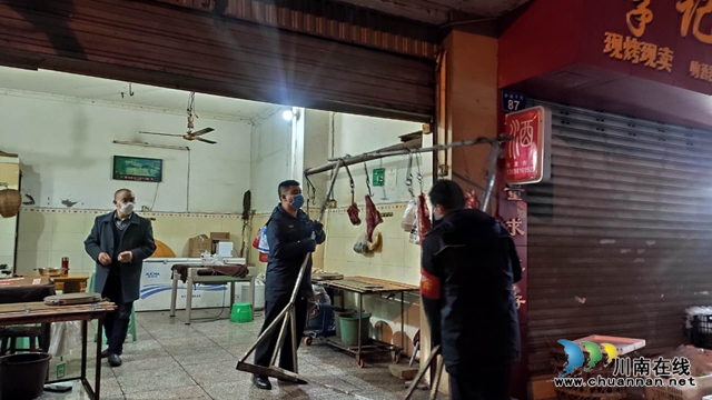 龙马潭区小市街道：疫线“城管蓝” 抗疫复工两不松(图3)