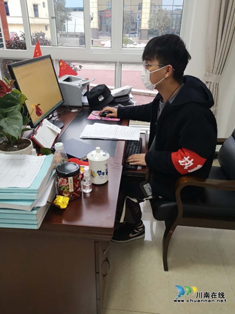 泸县云龙镇：上阵兄弟兵 抗疫显真情(图9)