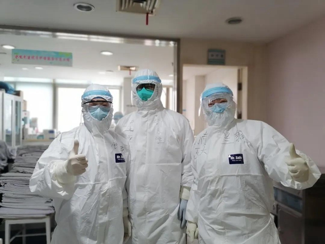 西南医大附院20勇士:初一远征武汉,已连续战疫38天!(图6) 西南医大附院20勇士:初一远征武汉,已连续战疫38天!(图6)